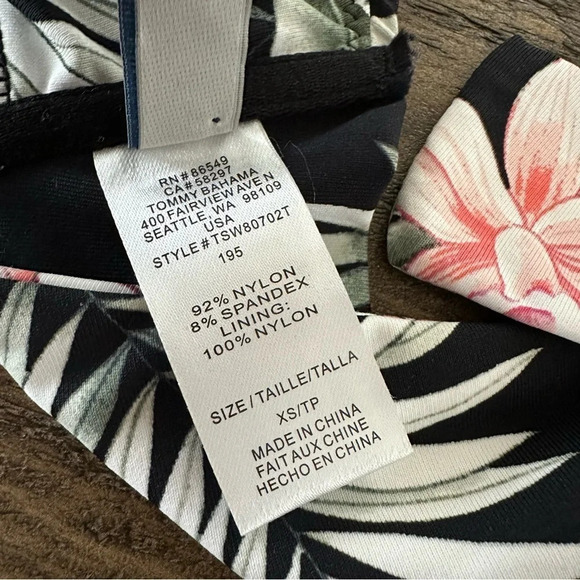 Tommy Bahama XS Twist Front Underwire Halter Tie Bikini Top Black Floral Swim - Picture 5 of 5